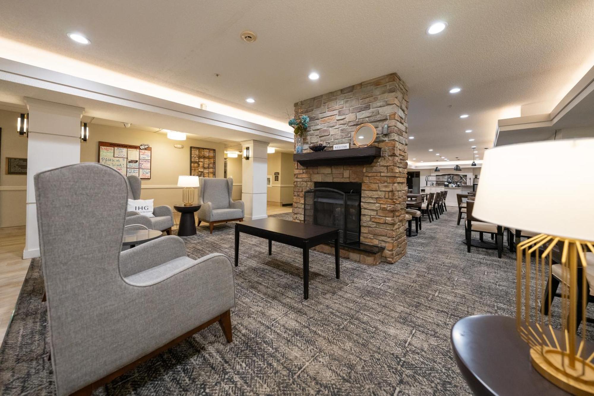 Staybridge Columbia-highway 63 & I-70 By Ihg 3*