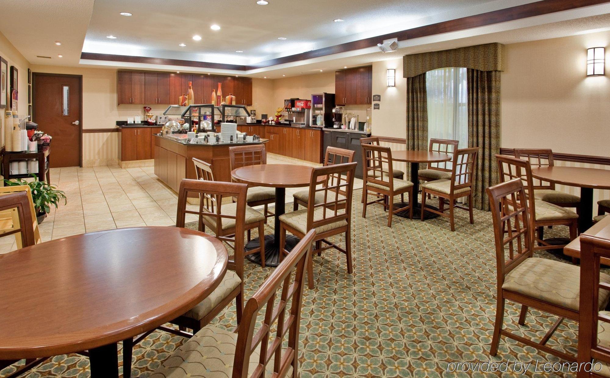 Staybridge Columbia-highway 63 & I-70 By Ihg Hotel 3*